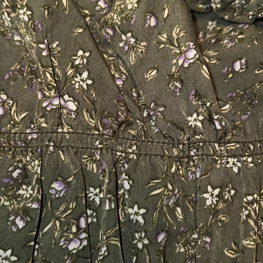 Top - Picture 4 of 4